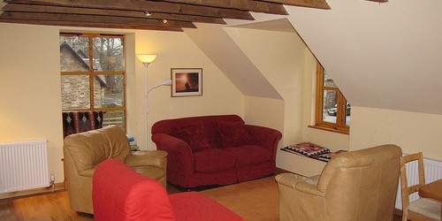 Larch Cottage gets many people coming back time and again. Its upside down with the cosy living/kitchen/diner upstairs with a great outlook and the large wet shower room & bedroom downstairs. […]